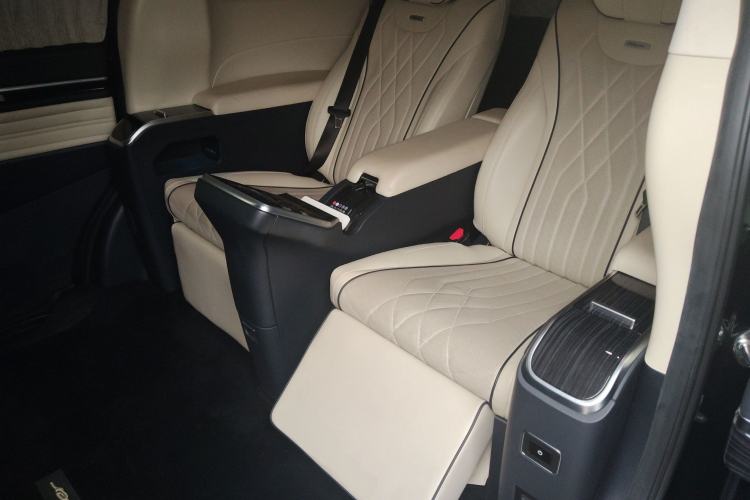 Used GAC Trumpchi M8 2021 Master Series 390T Four-Seat Glory Edition Left Rear Seat