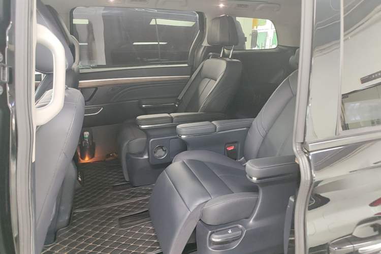 Used GAC Trumpchi M8 2021 Master Series 390T Prestige Edition Left Rear Seat