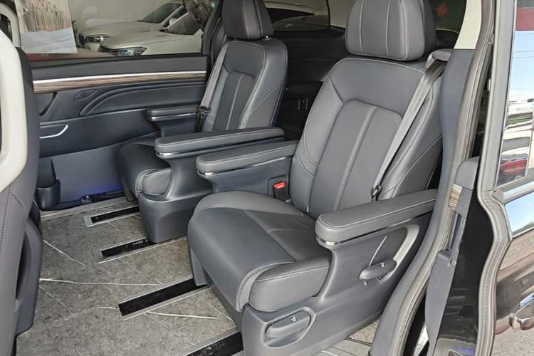 Used GAC Trumpchi M8 2021 Lingxiu Series 390T Deluxe Edition Left Rear Seat