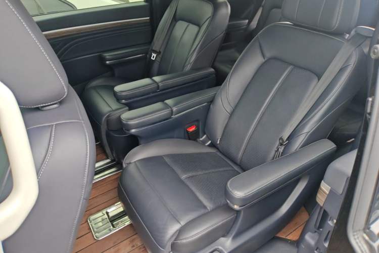 Used GAC Trumpchi M8 2021 Master Series 390T Prestige Edition Left Rear Seat