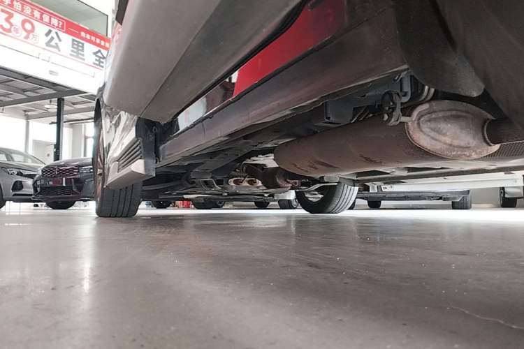 Used GAC Trumpchi M8 2021 Master Series 390T Ultimate Edition Left Side Sill