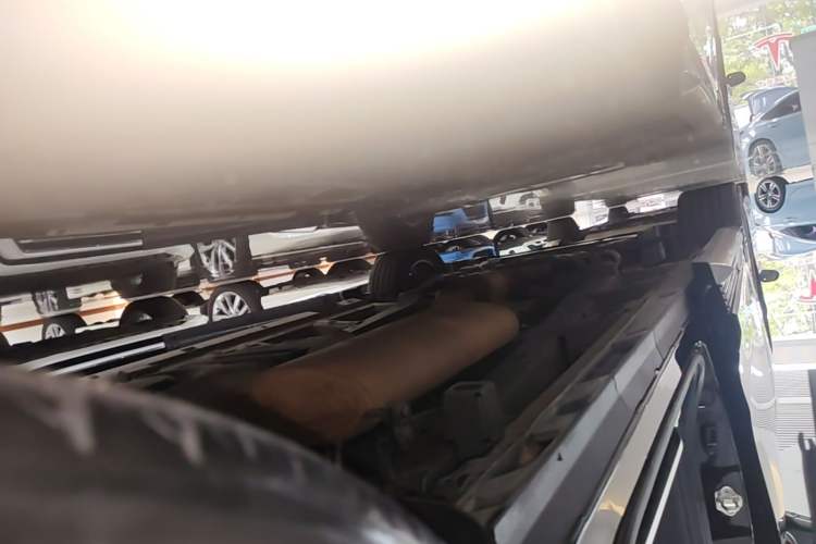 Used GAC Trumpchi M8 2021 Master Series 390T Four-Seat Deluxe Edition Left Side Sill