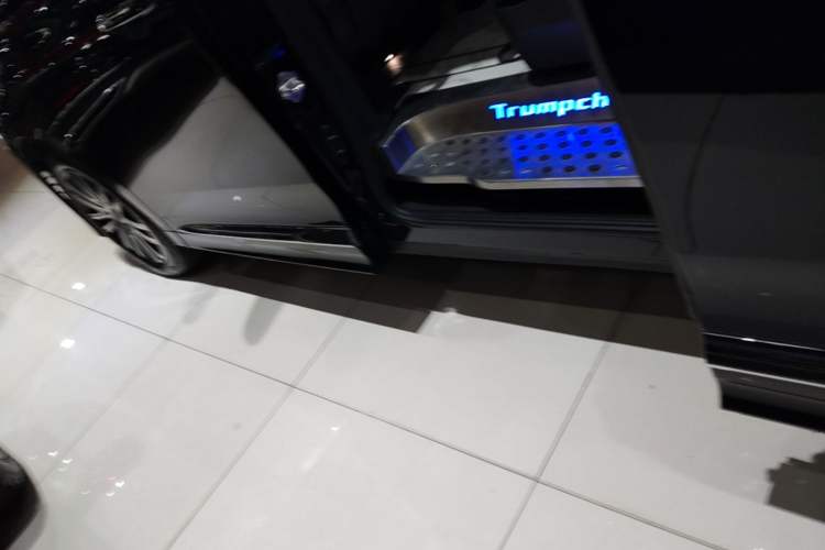 Used GAC Trumpchi M8 2021 Lingxiu Series 390T Deluxe Edition Left Side Sill