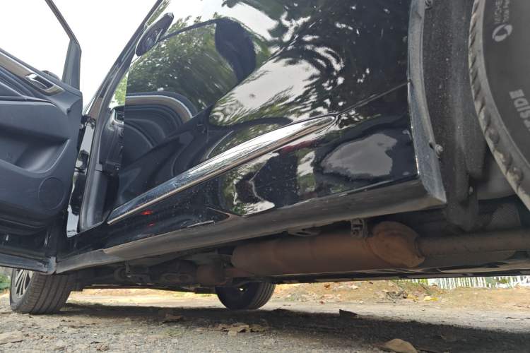 Used GAC Trumpchi M8 2021 Lingxiu Series 390T Deluxe Edition Left Side Sill