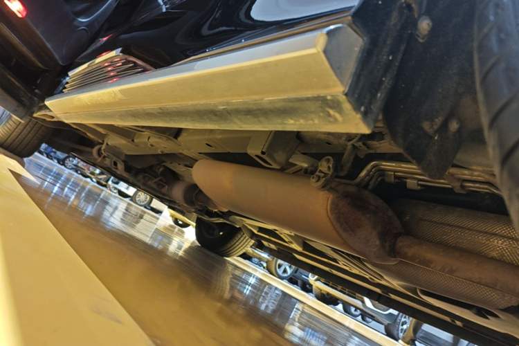 Used GAC Trumpchi M8 2021 Master Series 390T Prestige Edition Left Side Sill