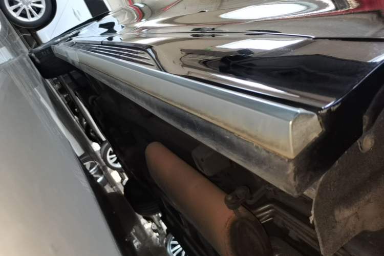 Used GAC Trumpchi M8 2021 Master Series 390T Four-Seat Glory Edition Left Side Sill