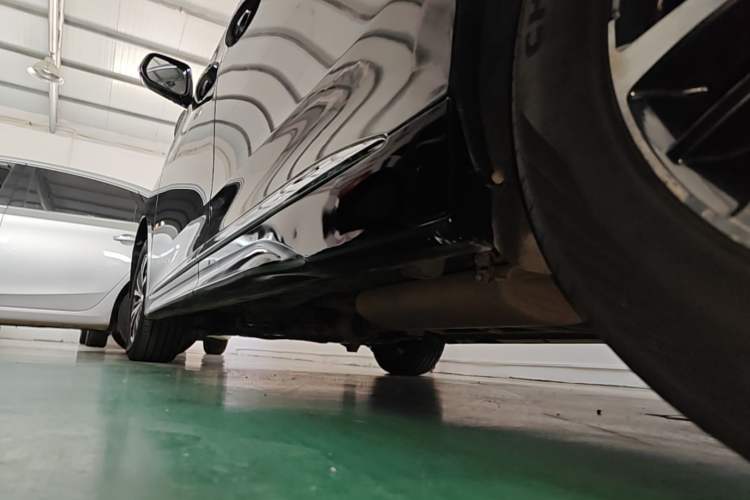 Used GAC Trumpchi M8 2021 Lingxiu Series 390T Luxury Edition Left Side Sill