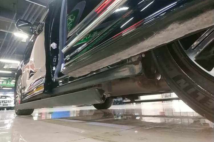 Used GAC Trumpchi M8 2021 Lingxiu Series 390T Ultimate Edition Left Side Sill