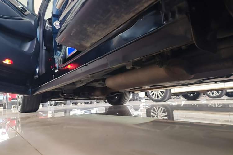 Used GAC Trumpchi M8 2021 Lingxiu Series 390T Ultimate Edition Left Side Sill