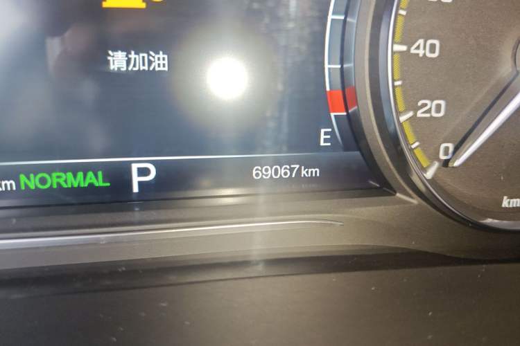 Used GAC Trumpchi M8 2021 Lingxiu Series 390T Deluxe Edition Odometer Close Up