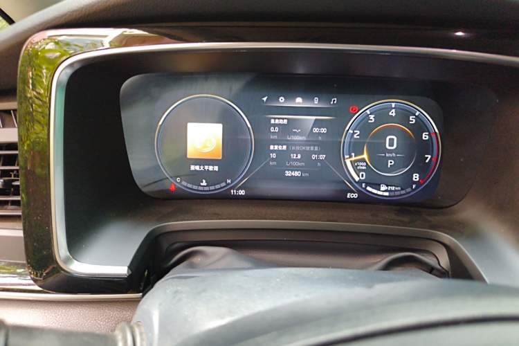 Used GAC Trumpchi M8 2021 Lingxiu Series 390T Ultimate Edition Odometer Close Up