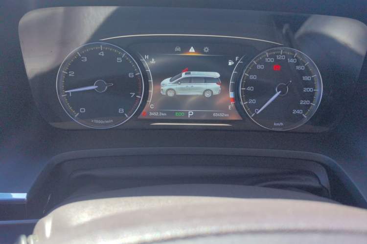 Used GAC Trumpchi M8 2021 Lingxiu Series 390T Luxury Edition Odometer Close Up