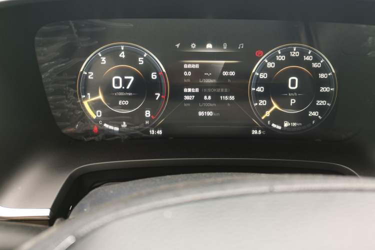 Used GAC Trumpchi M8 2021 Lingxiu Series 390T Ultimate Edition Odometer Close Up