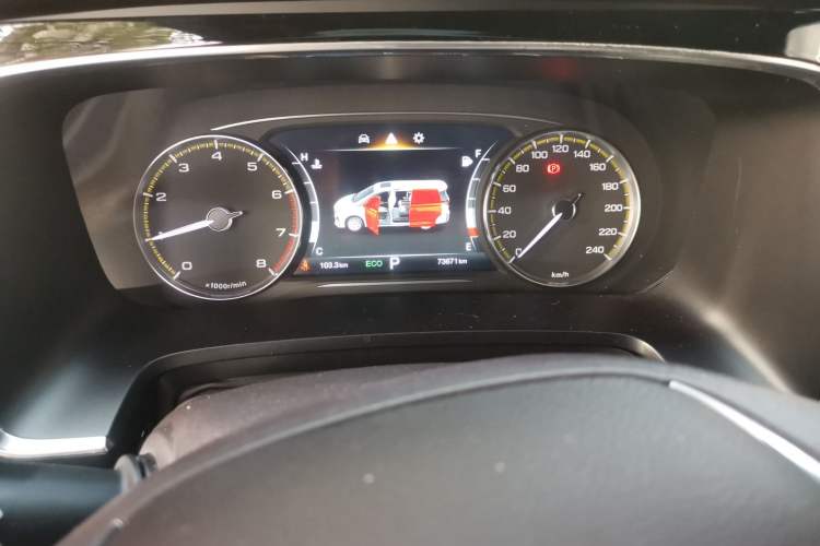Used GAC Trumpchi M8 2021 Lingxiu Series 390T Deluxe Edition Odometer Close Up
