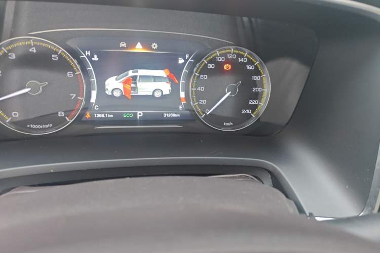 Used GAC Trumpchi M8 2021 Lingxiu Series 390T Deluxe Edition Odometer Close Up