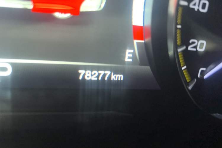 Used GAC Trumpchi M8 2021 Lingxiu Series 390T Deluxe Edition Odometer Close Up