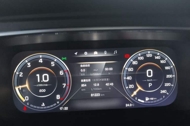 Used GAC Trumpchi M8 2021 Lingxiu Series 390T Deluxe Edition Odometer Close Up
