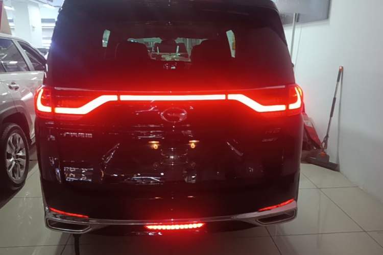 Used GAC Trumpchi M8 2021 Lingxiu Series 390T Deluxe Edition Rear