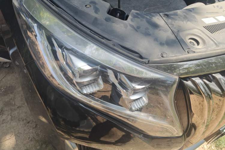 Used GAC Trumpchi M8 2021 Lingxiu Series 390T Deluxe Edition Right Front Headlight