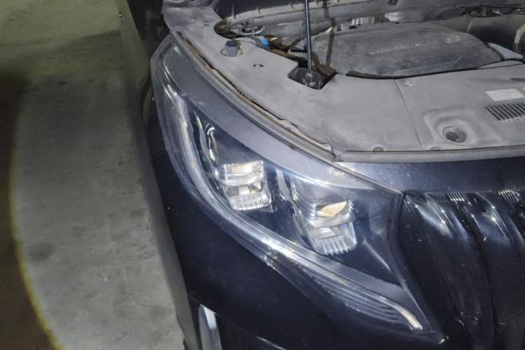 Used GAC Trumpchi M8 2021 Master Series 390T Ultimate Edition Right Front Headlight
