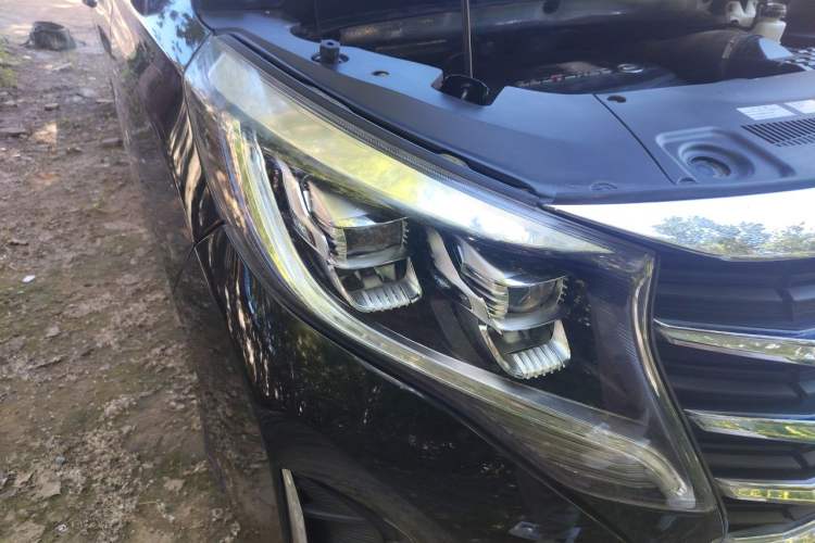 Used GAC Trumpchi M8 2021 Lingxiu Series 390T Deluxe Edition Right Front Headlight