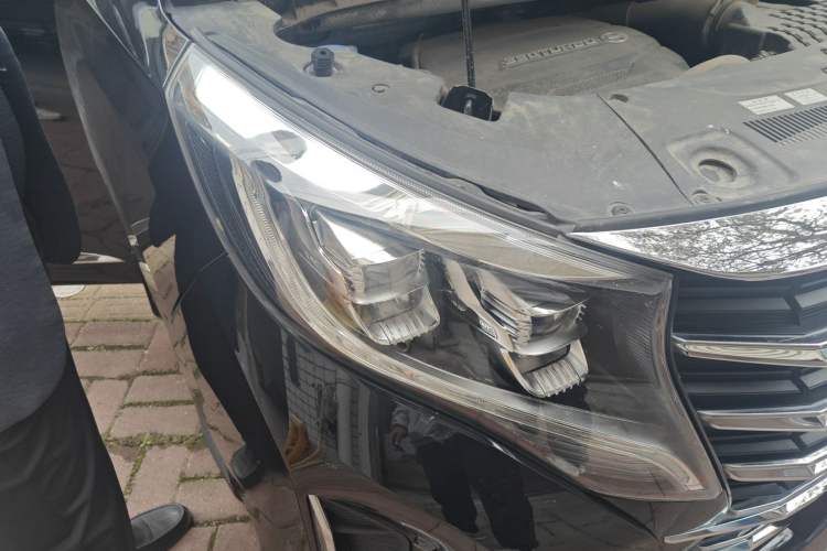 Used GAC Trumpchi M8 2021 Lingxiu Series 390T Deluxe Edition Right Front Headlight