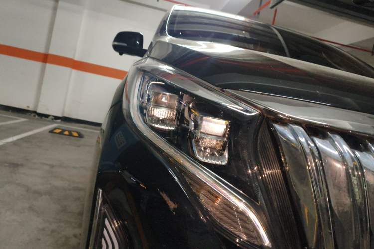 Used GAC Trumpchi M8 2021 Revised Version Lingxiu Series 390T Luxury Edition Right Front Headlight