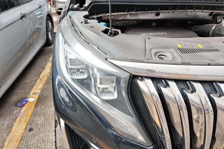 Used GAC Trumpchi M8 2021 Master Series 390T Deluxe Wellness Edition Right Front Headlight
