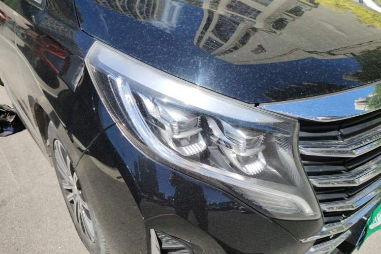 Used GAC Trumpchi M8 2021 Lingxiu Series 390T Ultimate Edition Right Front Headlight