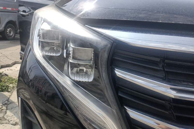 Used GAC Trumpchi M8 2021 Lingxiu Series 390T Deluxe Edition Right Front Headlight