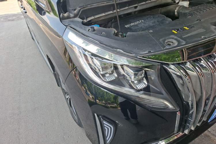 Used GAC Trumpchi M8 2021 Lingxiu Series 390T Luxury Edition Right Front Headlight