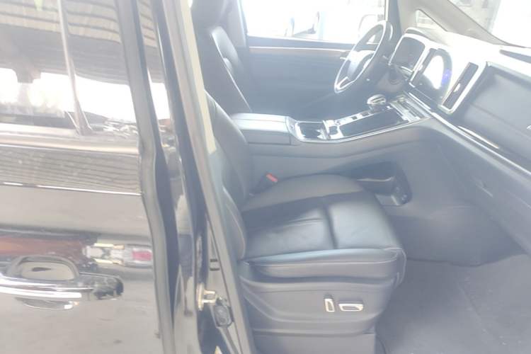 Used GAC Trumpchi M8 2021 Master Series 390T Ultimate Edition Right Front Seat