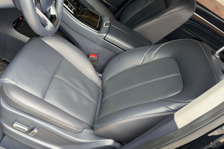 Used GAC Trumpchi M8 2021 Lingxiu Series 390T Deluxe Edition Right Front Seat