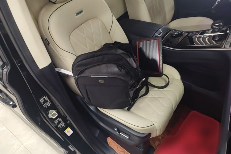 Used GAC Trumpchi M8 2021 Master Series 390T Four-Seat Deluxe Edition Right Front Seat