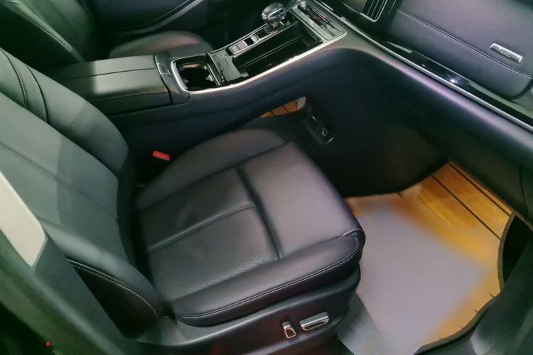 Used GAC Trumpchi M8 2021 Master Series 390T Ultimate Edition Right Front Seat