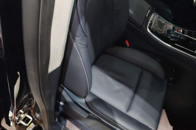 Used GAC Trumpchi M8 2021 Lingxiu Series 390T Deluxe Edition Right Front Seat