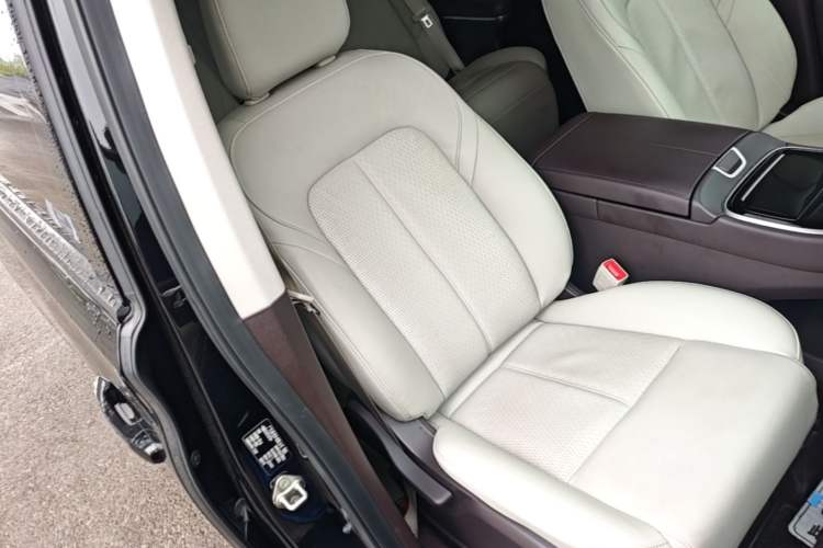 Used GAC Trumpchi M8 2021 Lingxiu Series 390T Deluxe Edition Right Front Seat