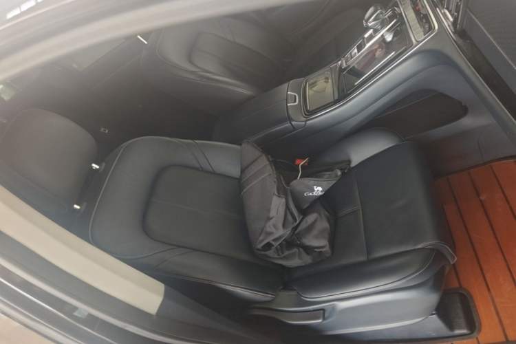 Used GAC Trumpchi M8 2021 Lingxiu Series 390T Deluxe Edition Right Front Seat