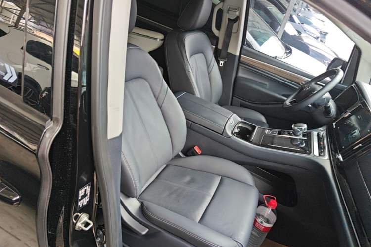 Used GAC Trumpchi M8 2021 Lingxiu Series 390T Deluxe Edition Right Front Seat
