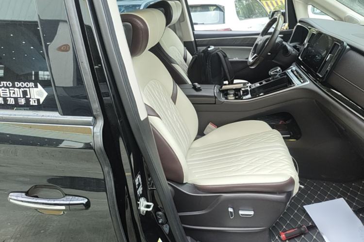 Used GAC Trumpchi M8 2021 Lingxiu Series 390T Luxury Edition Right Front Seat