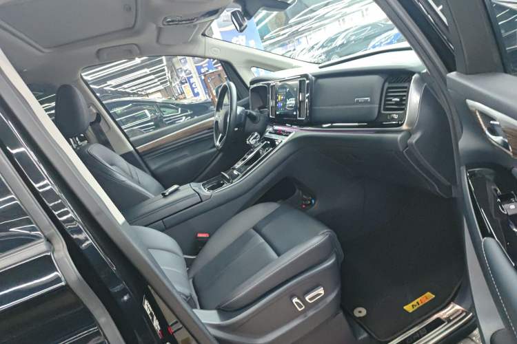 Used GAC Trumpchi M8 2021 Master Series 390T Ultimate Edition Right Front Seat
