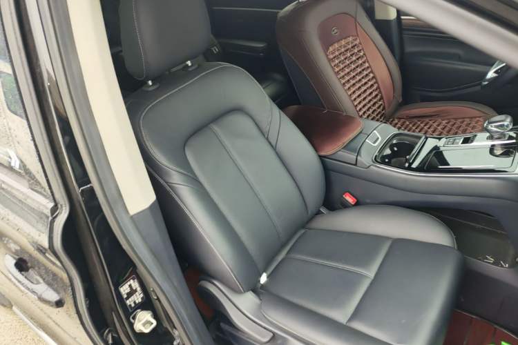 Used GAC Trumpchi M8 2021 Master Series 390T Prestige Edition Right Front Seat