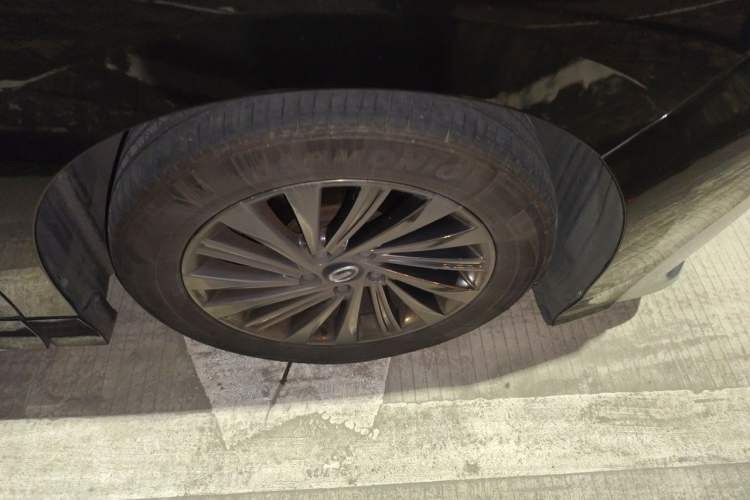 Used GAC Trumpchi M8 2021 Master Series 390T Ultimate Edition Right Front Wheel Hub