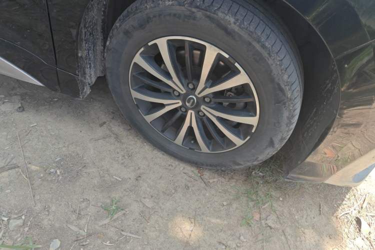 Used GAC Trumpchi M8 2021 Lingxiu Series 390T Deluxe Edition Right Front Wheel Hub