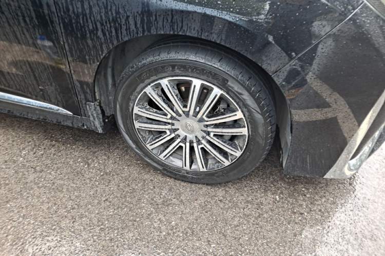 Used GAC Trumpchi M8 2021 Lingxiu Series 390T Ultimate Edition Right Front Wheel Hub