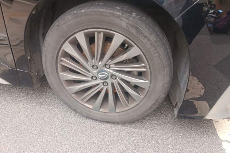 Used GAC Trumpchi M8 2021 Master Series 390T Ultimate Edition Right Front Wheel Hub