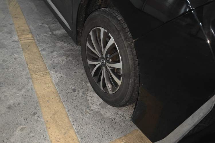 Used GAC Trumpchi M8 2021 Lingxiu Series 390T Deluxe Edition Right Front Wheel Hub