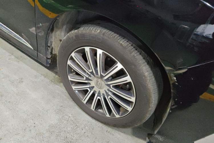 Used GAC Trumpchi M8 2021 Lingxiu Series 390T Deluxe Edition Right Front Wheel Hub