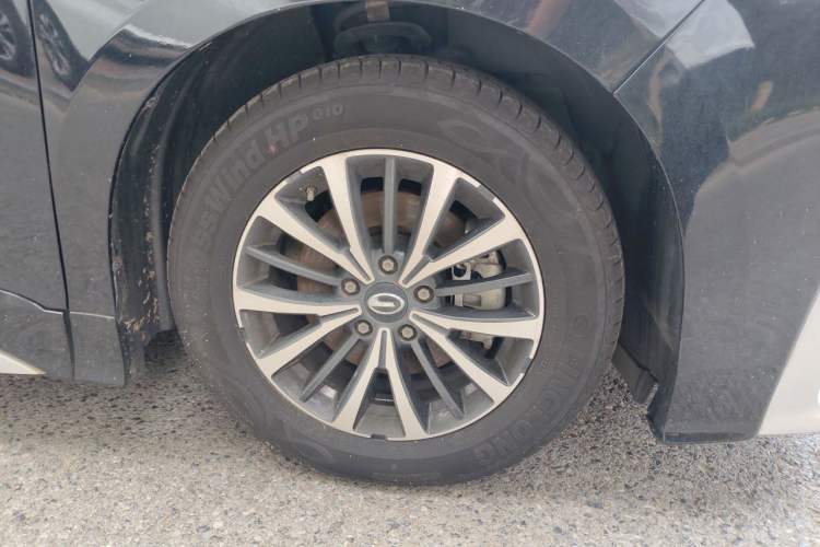 Used GAC Trumpchi M8  Right Front Wheel Hub