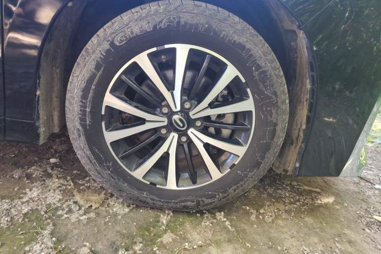 Used GAC Trumpchi M8 2021 Lingxiu Series 390T Deluxe Edition Right Front Wheel Hub